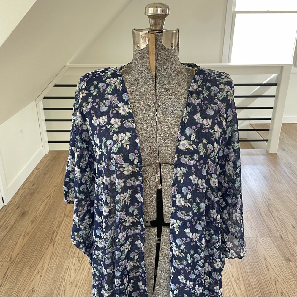 NWT LC Lauren Conrad, blue and purple duster, kimono beach cover-up floral print - Picture 6 of 9